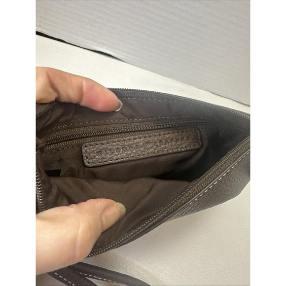 Wilson's Leather Purse ~ Wristlet ~ Wallet‎ Brown Silver Tone Metal - Picture 4 of 8